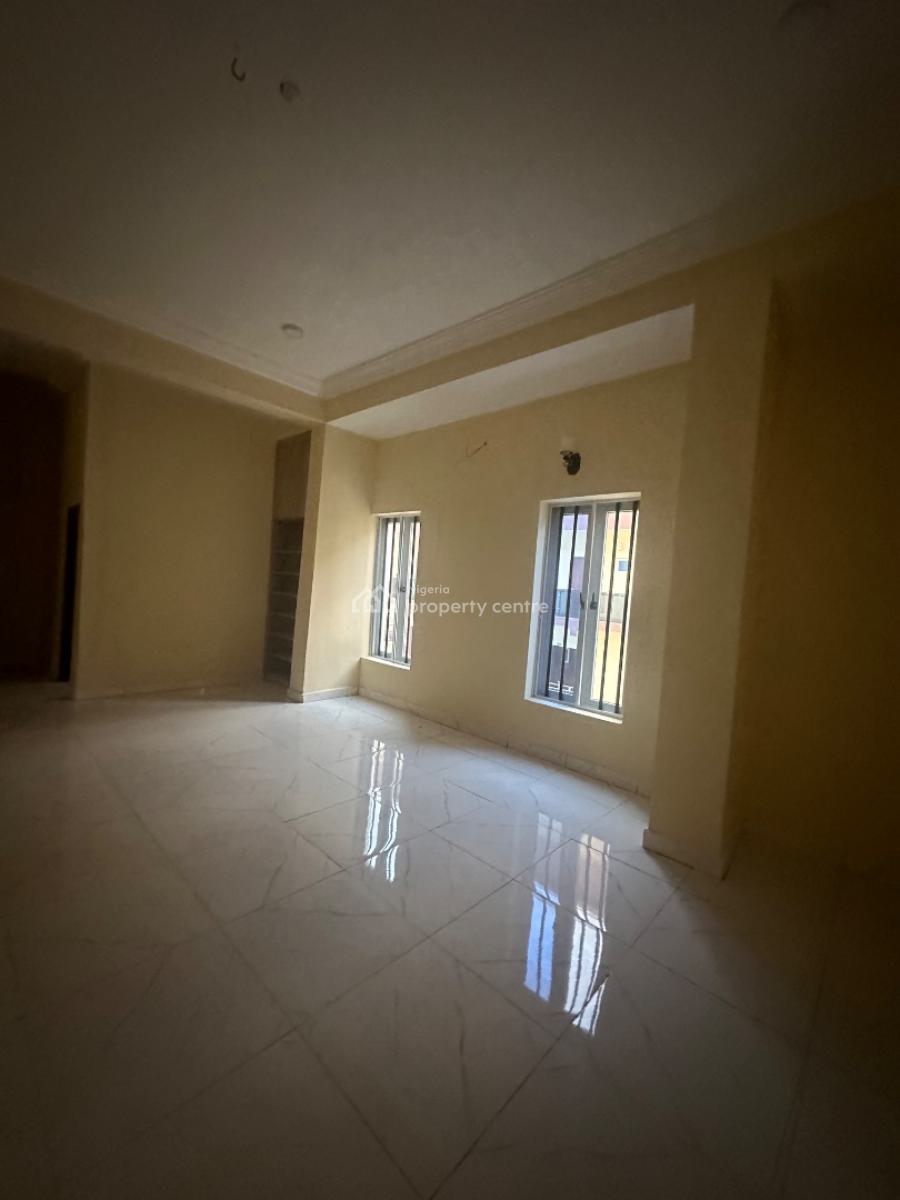 Luxury Spacious 5 Bedroom Duplex with Bq, Ebeano Close, Gaduwa, Abuja, Terraced Duplex for Sale