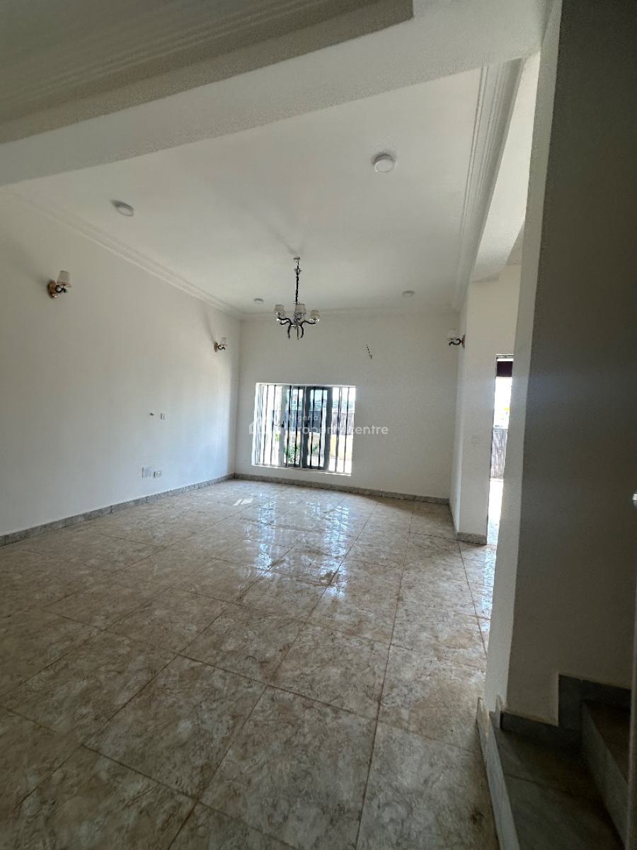 Luxury Spacious 5 Bedroom Duplex with Bq, Ebeano Close, Gaduwa, Abuja, Terraced Duplex for Sale