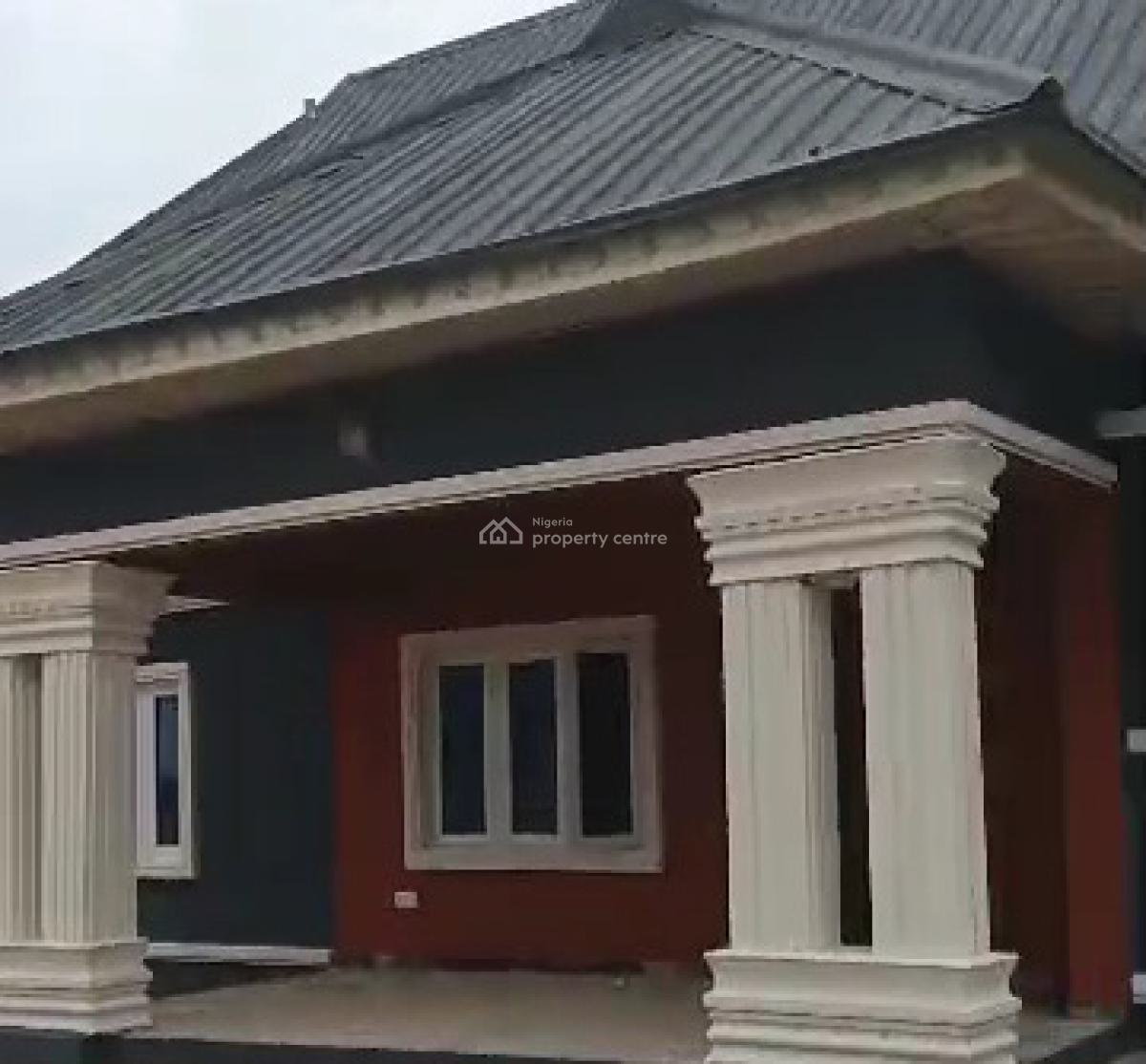 4 Masters Bedroom Bungalow 70ft By 100ft Land, Ogumwenyin Road, Off Ugbor Central Benin City, Benin, Oredo, Edo, Terraced Bungalow for Sale