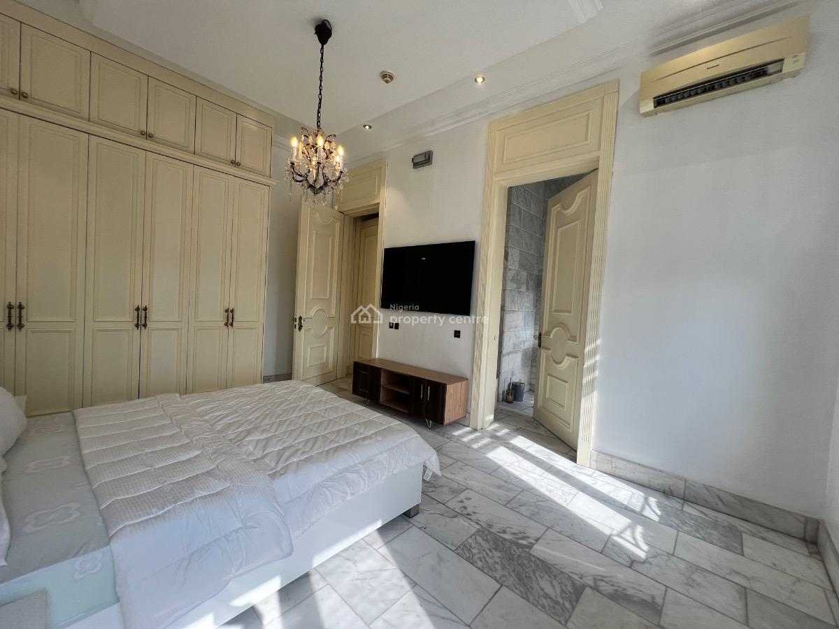 Luxury 3 Bedroom Furnished Apartment with a Room Bq,swimming Pool,gym, Old Ikoyi, Ikoyi, Lagos, Flat / Apartment for Rent