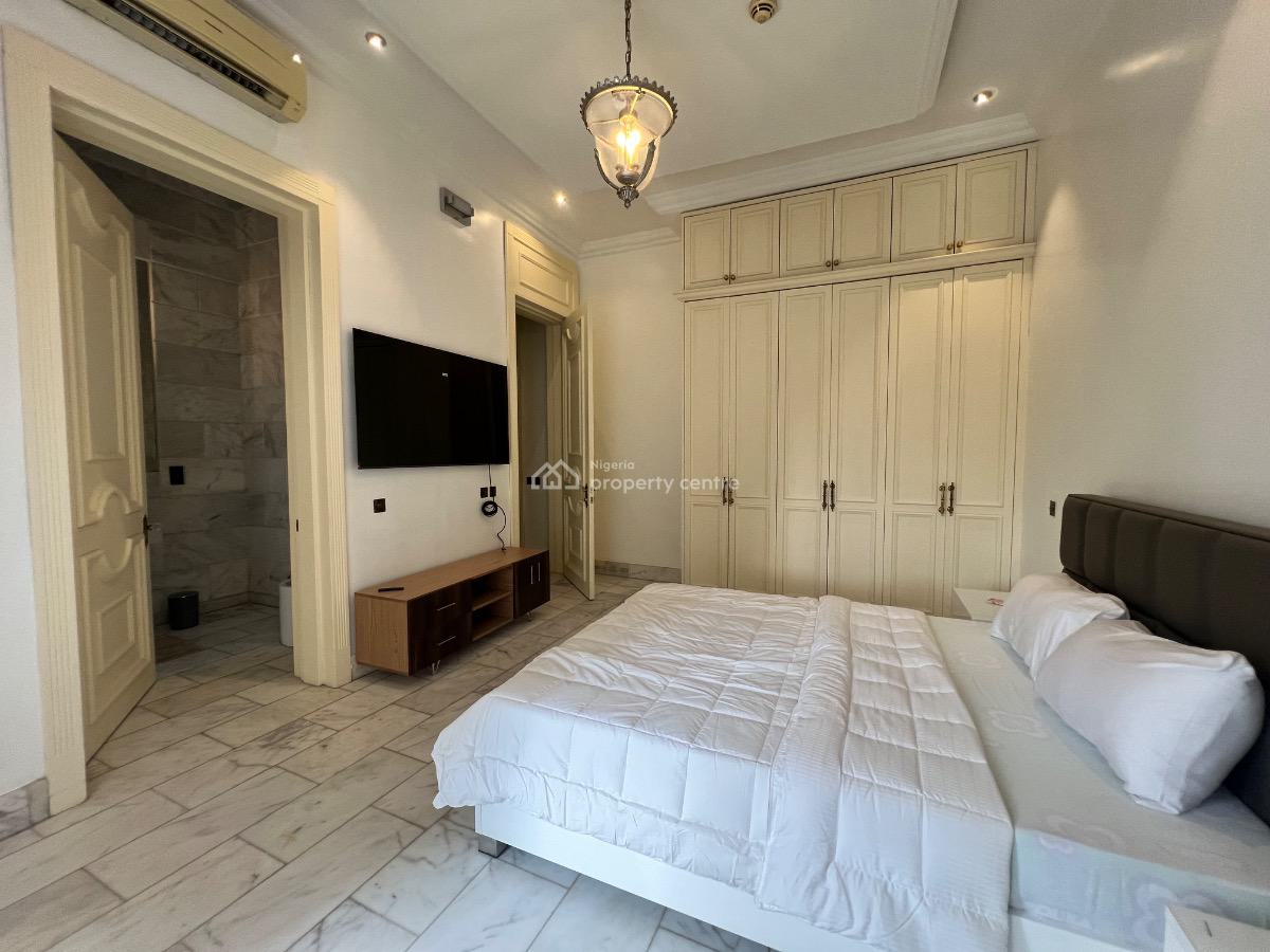 Luxury 3 Bedroom Furnished Apartment with a Room Bq,swimming Pool,gym, Old Ikoyi, Ikoyi, Lagos, Flat / Apartment for Rent