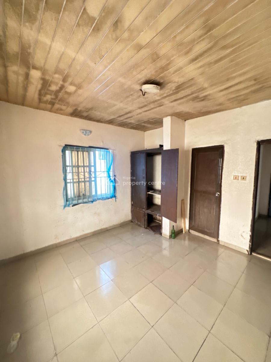 Wide 2 Bedroom Apartment with Balcony, Chisco, Ikate, Lekki, Lagos, Flat / Apartment for Rent