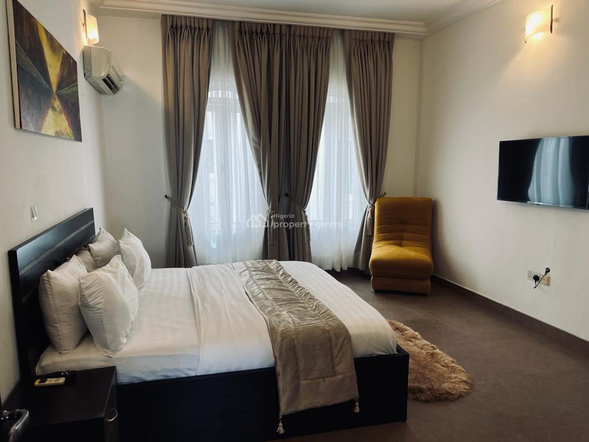 Spacious 3-bedroom Townhouse, Lekki Phase 1, Lekki, Lagos, Flat / Apartment for Rent