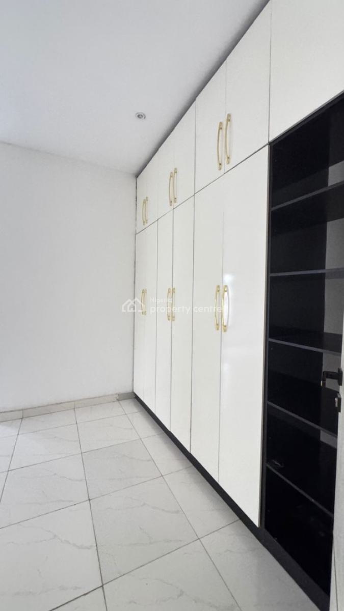 6 Bedrooms Detached Duplex, Karsana, Abuja, Detached Duplex for Sale