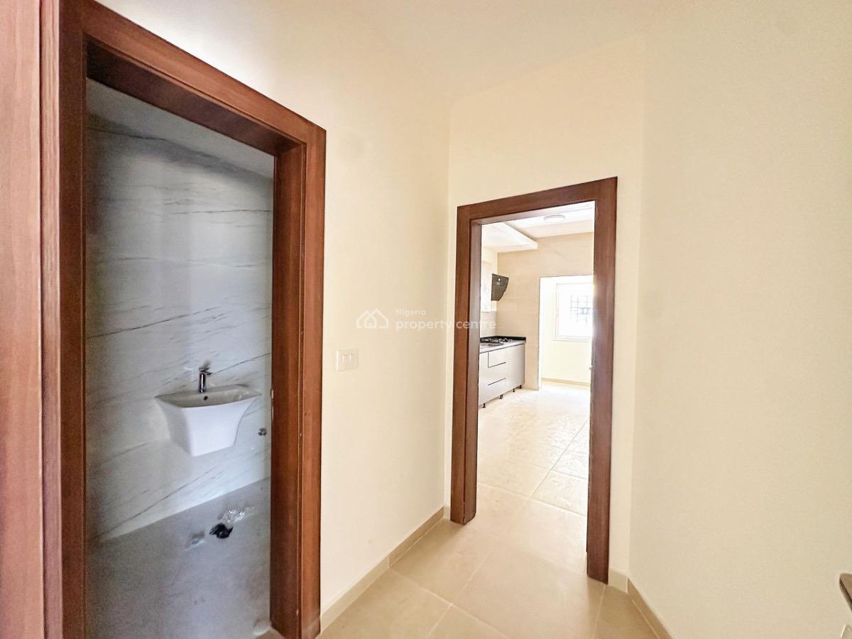 Sweet 2 Bedroom Apartment with Fitted Kitchen, Victoria Island (vi), Lagos, Flat / Apartment for Rent