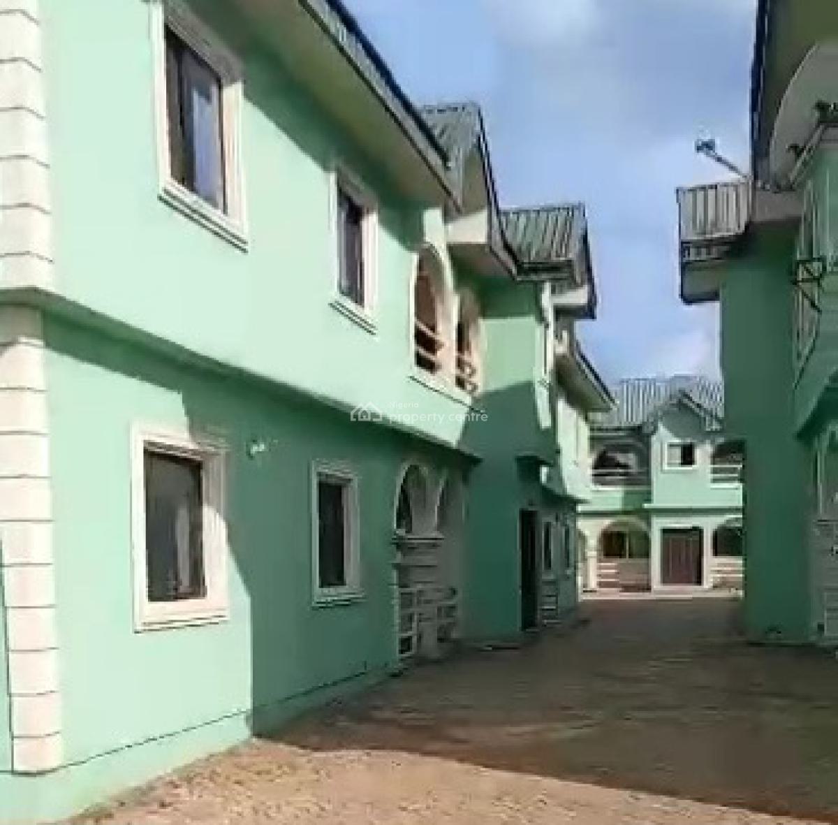 12 Flats of 3 Bedrooms Each 100ft By 200ft Land, Trade Fair Road, Off Ekehuan Road, Benin City, Benin, Oredo, Edo, Block of Flats for Sale