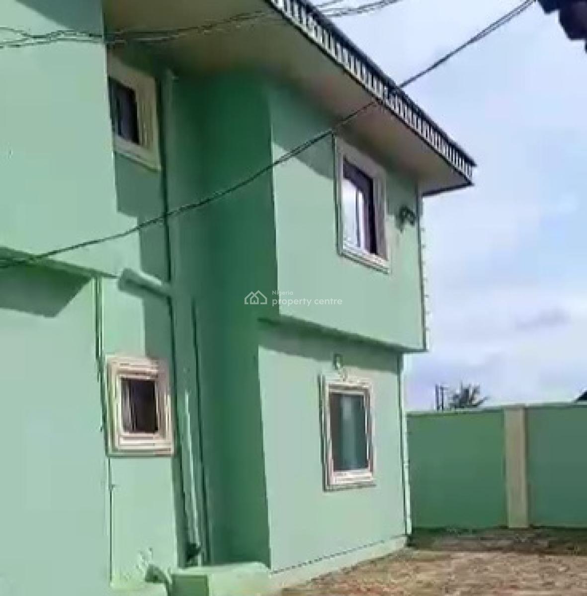 12 Flats of 3 Bedrooms Each 100ft By 200ft Land, Trade Fair Road, Off Ekehuan Road, Benin City, Benin, Oredo, Edo, Block of Flats for Sale