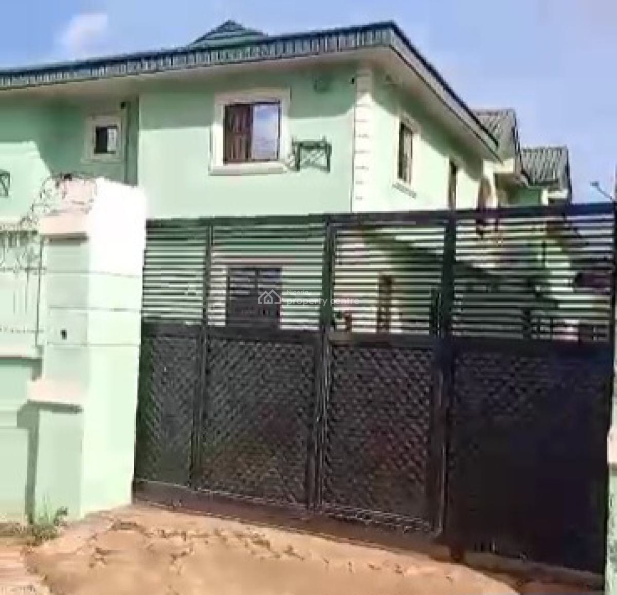 12 Flats of 3 Bedrooms Each 100ft By 200ft Land, Trade Fair Road, Off Ekehuan Road, Benin City, Benin, Oredo, Edo, Block of Flats for Sale