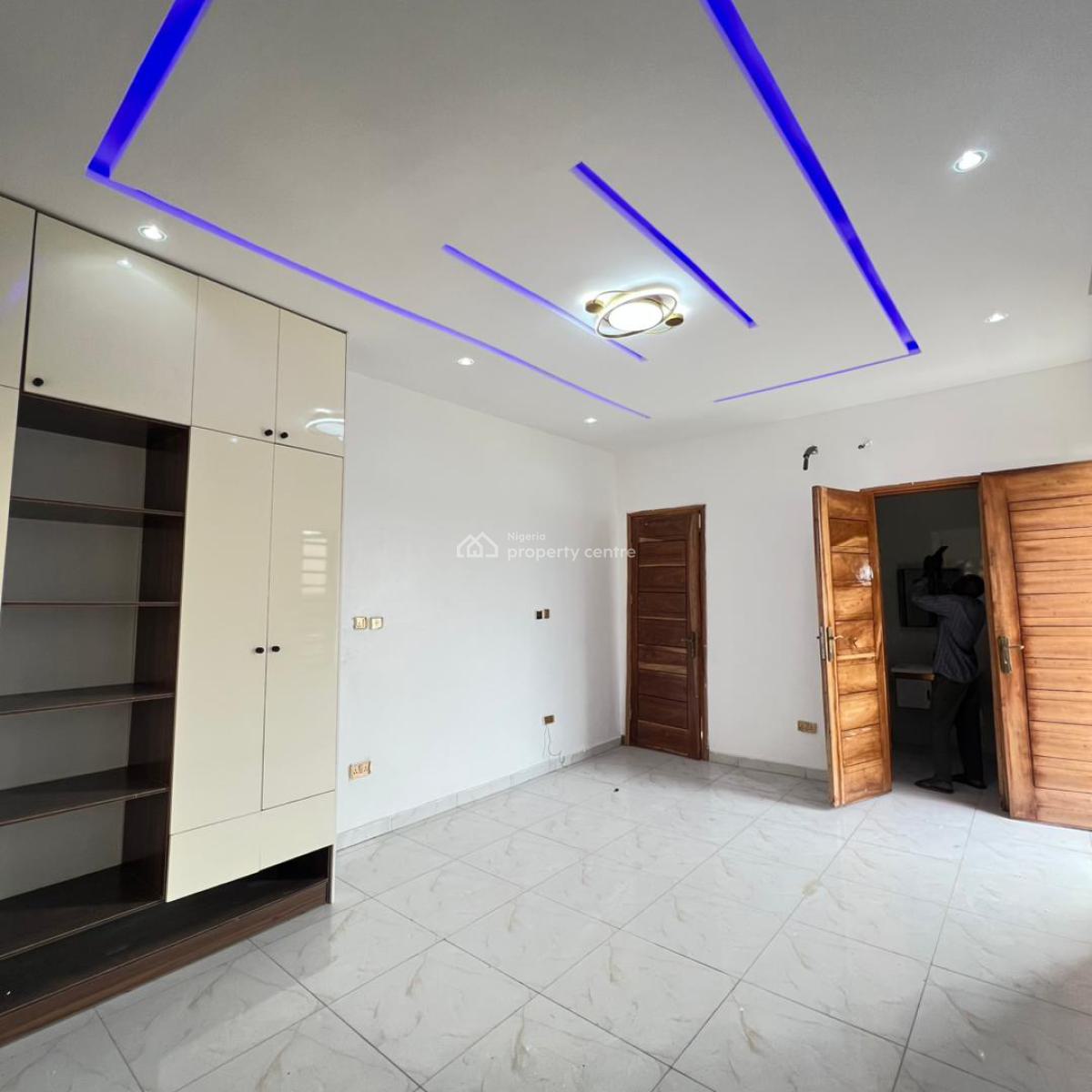 Newly Built 2 Bedrooms Apartment, Agungi, Lekki, Lagos, Flat / Apartment for Sale