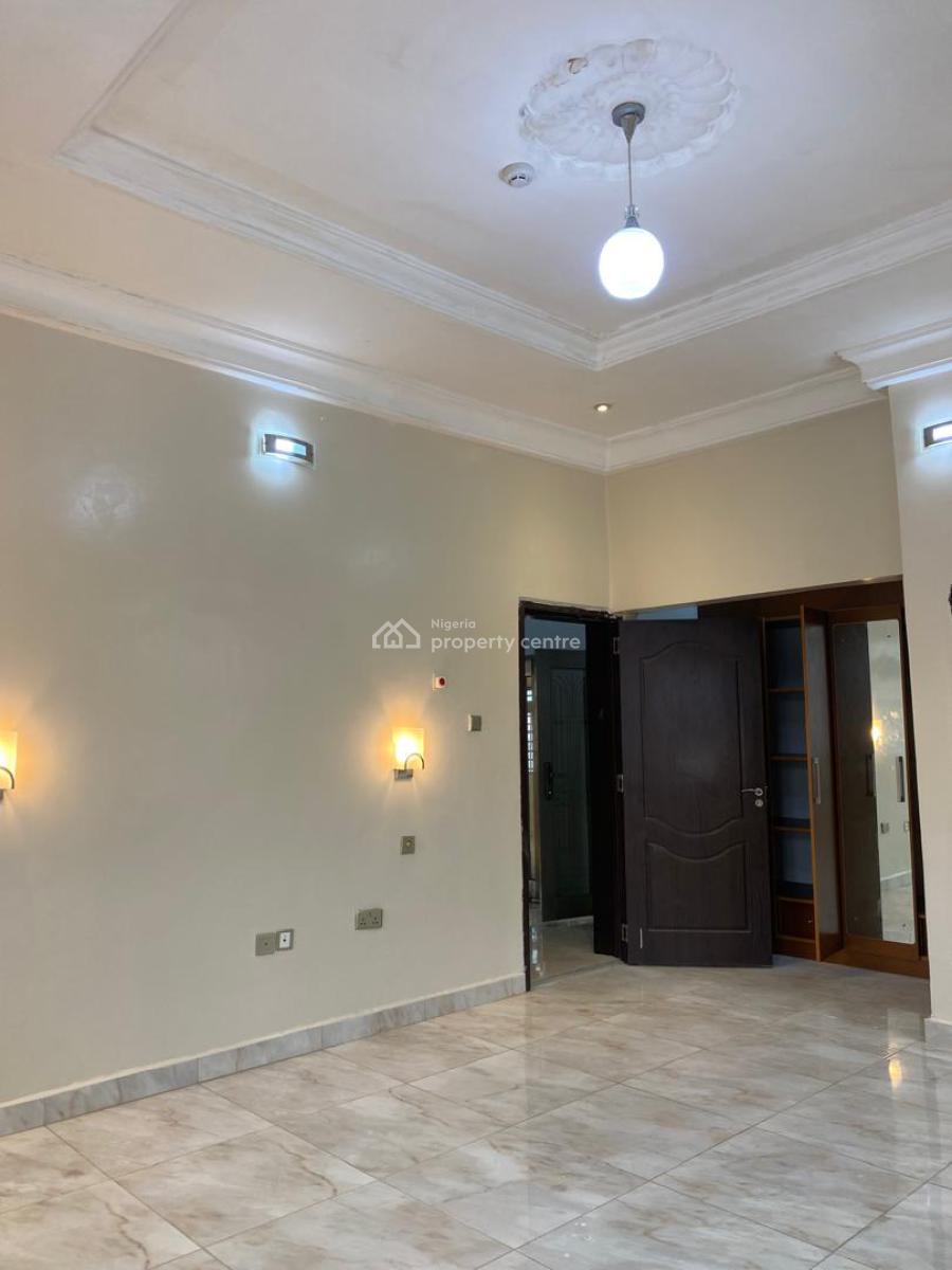 Spacious 5-bedroom Detached House with Bq in a Quiet Estate, Katampe, Abuja, Detached Duplex for Rent