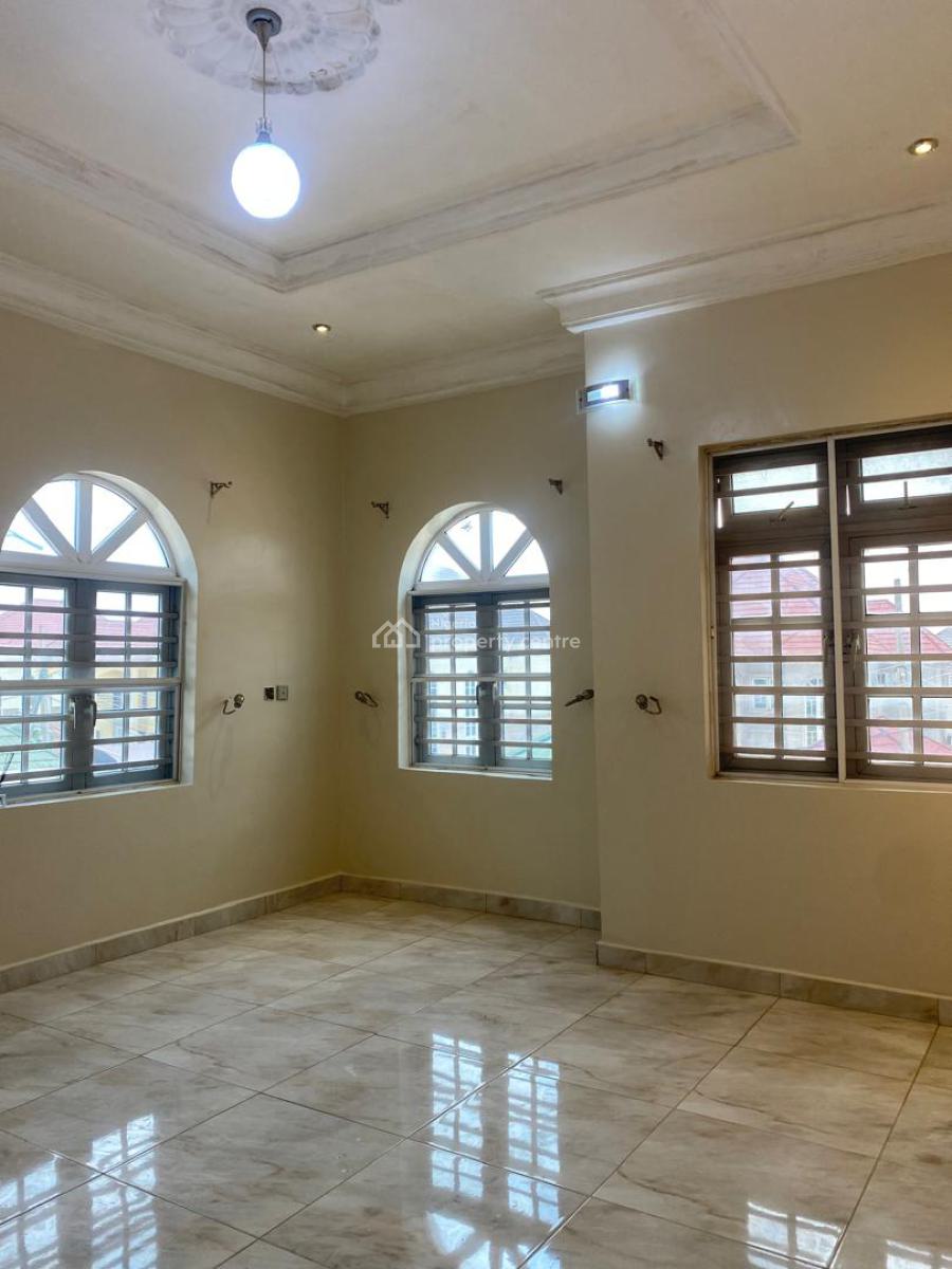 Spacious 5-bedroom Detached House with Bq in a Quiet Estate, Katampe, Abuja, Detached Duplex for Rent