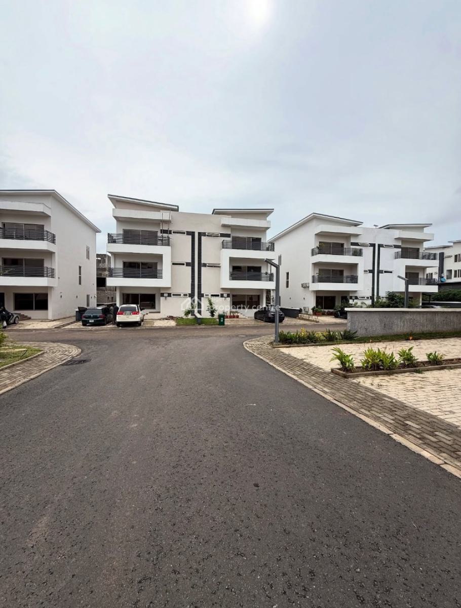 4 Bedroom Semi-detached with Bq, Life Camp, Abuja, Semi-detached Duplex for Sale