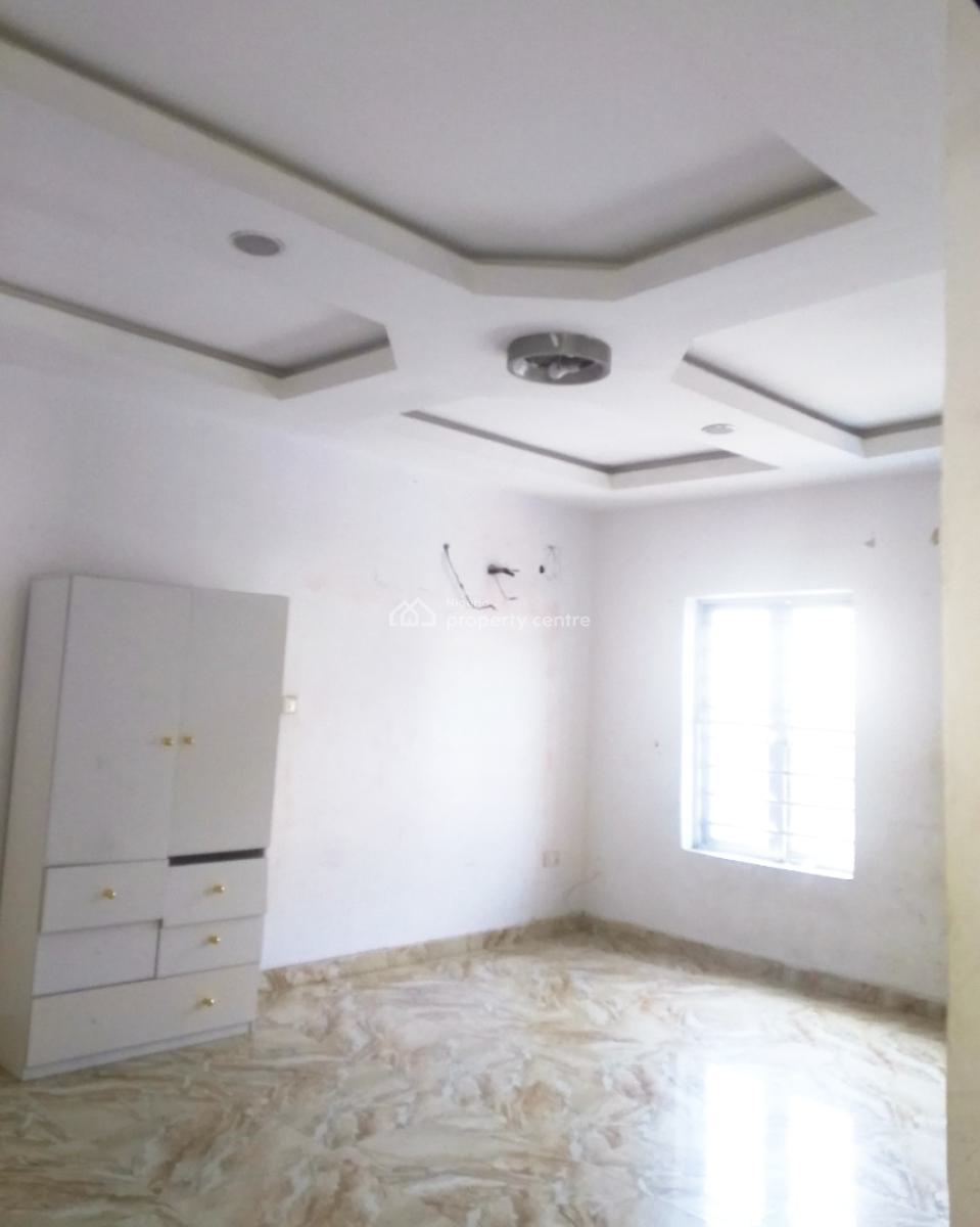 Nice and Standard Self Contain with Kitchen, Chevy View, Chevron, Lekki Expressway, Lekki, Lagos, Self Contain (single Rooms) for Rent