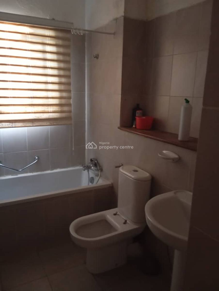 Tenanted Spacious and Well Serviced 3 Bedroom Flat with Bq, Oral Estate, Chevron, Lekki, Lagos, Flat / Apartment for Sale