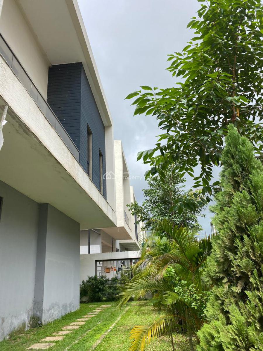 Large 5-bedroom Detached House with Bq in a Serene Estate, Life Camp, Abuja, Detached Duplex for Sale