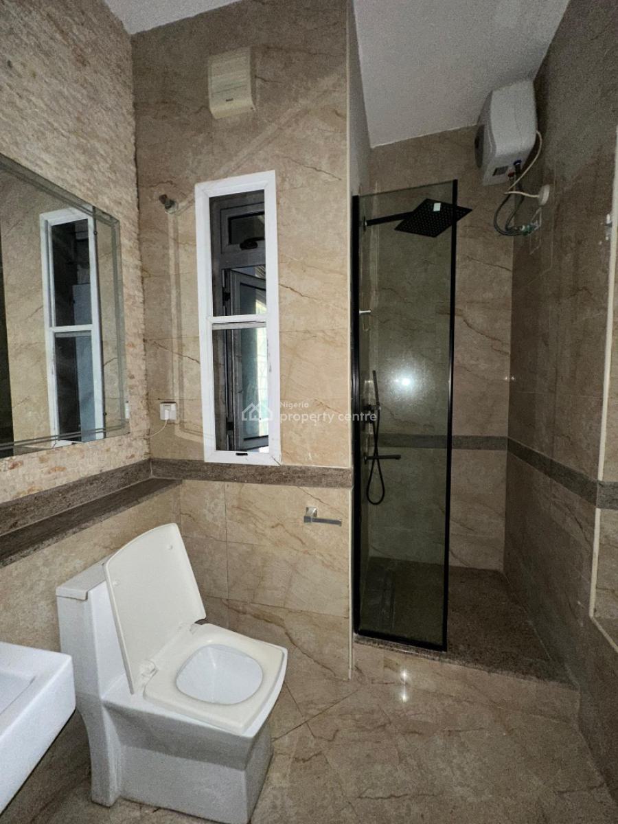Modestly Built 2 Bedroom Apartment with Bq and Elevator, Lekki Phase 1, Lekki, Lagos, Flat / Apartment for Rent