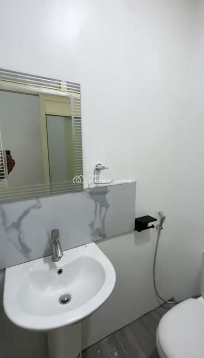 Furnished & Serviced Miniflat Available, Lekki Phase 1, Lekki, Lagos, Mini Flat (room and Parlour) for Rent
