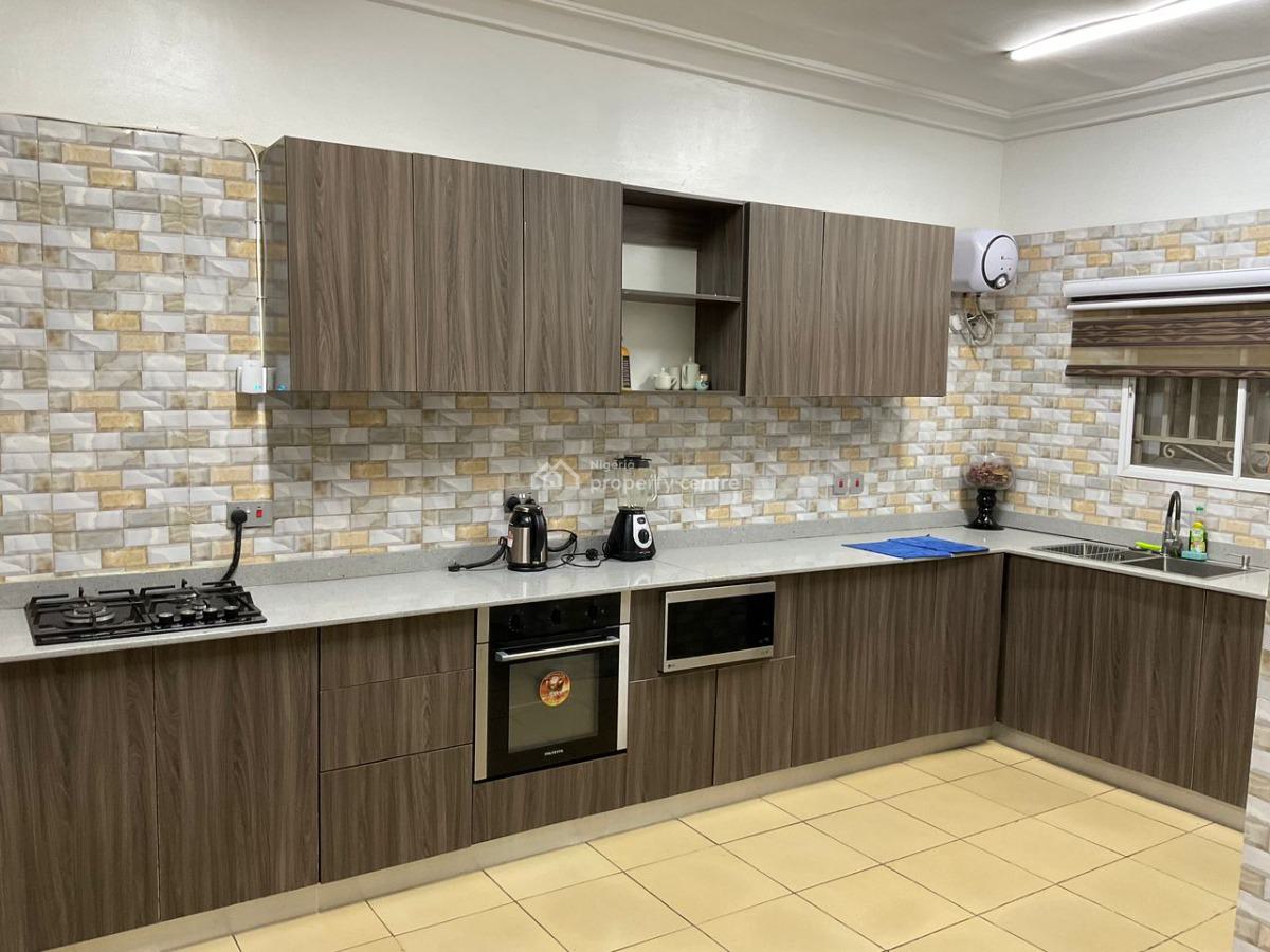 Luxury Fully Serviced & Furnished Flat, Gilmore Area- Fola Daniel Crescent, Jahi, Abuja, Flat / Apartment for Rent