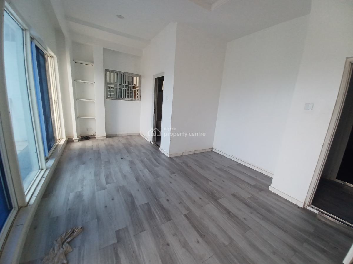 Spacious Serviced 2-bedroom Apartment with a General Pool, Pakali Close, Wuse 2, Abuja, Flat / Apartment for Rent