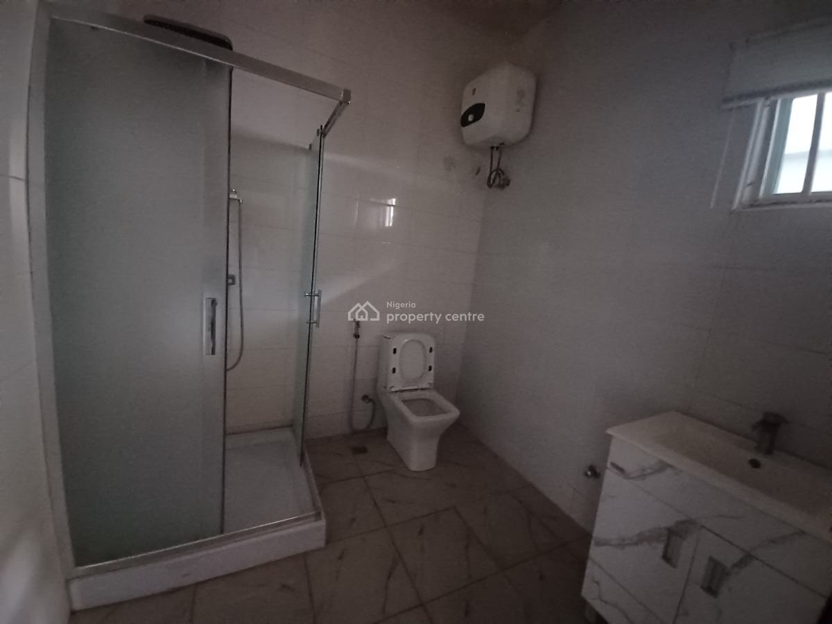Spacious Serviced 2-bedroom Apartment with a General Pool, Pakali Close, Wuse 2, Abuja, Flat / Apartment for Rent