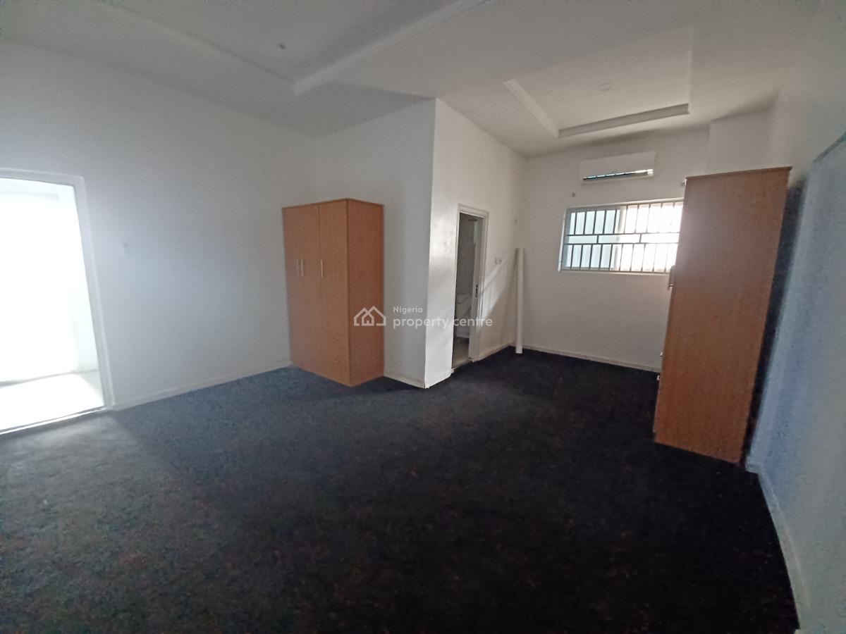 Spacious Serviced 2-bedroom Apartment with a General Pool, Pakali Close, Wuse 2, Abuja, Flat / Apartment for Rent