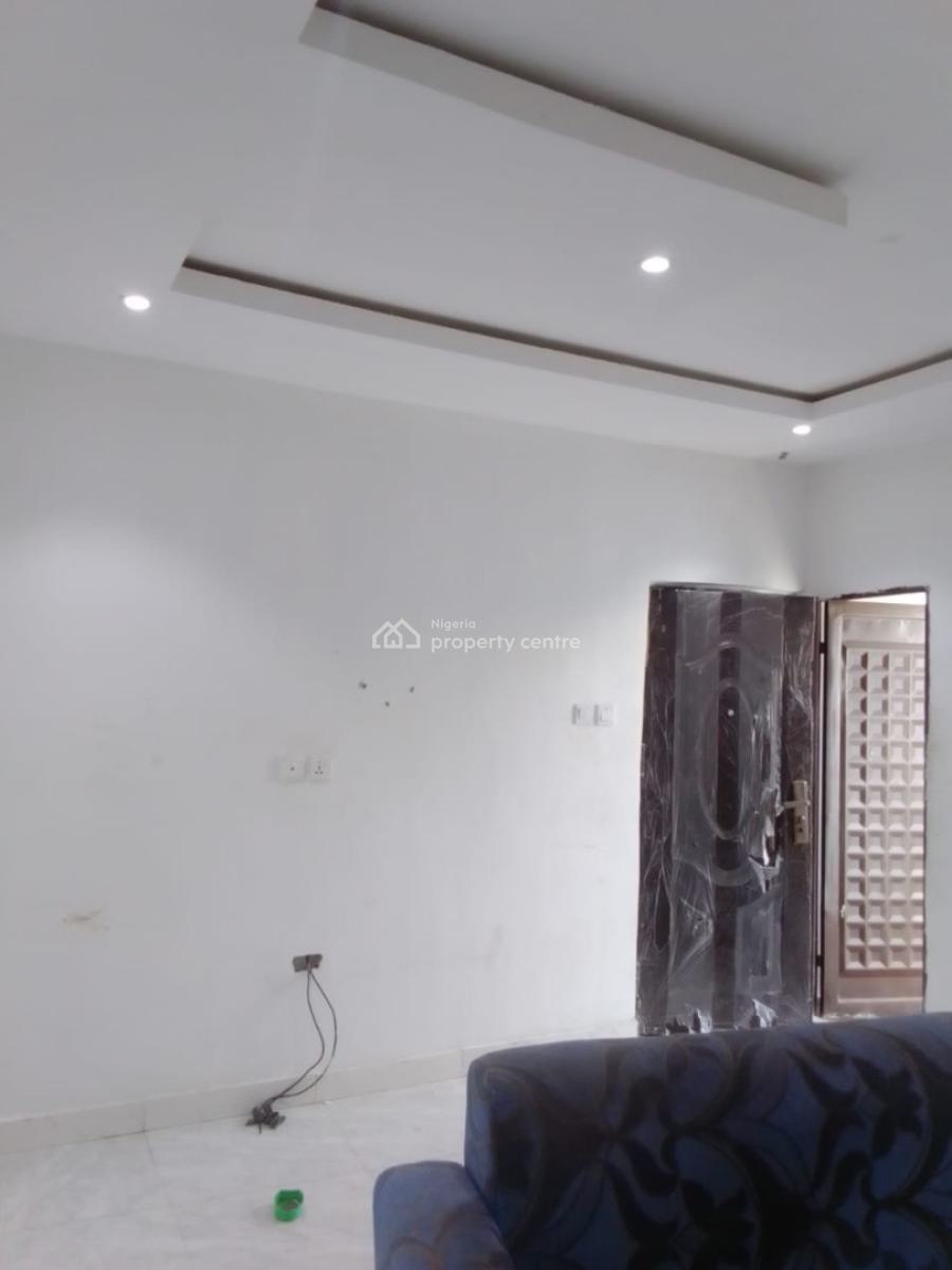 Lovely Miniflat (room & Parlour) in a Serene Location, By General Paint, After Abraham Adesanya Round About, Ajah, Lagos, Ajah, Lagos, Mini Flat (room and Parlour) for Rent