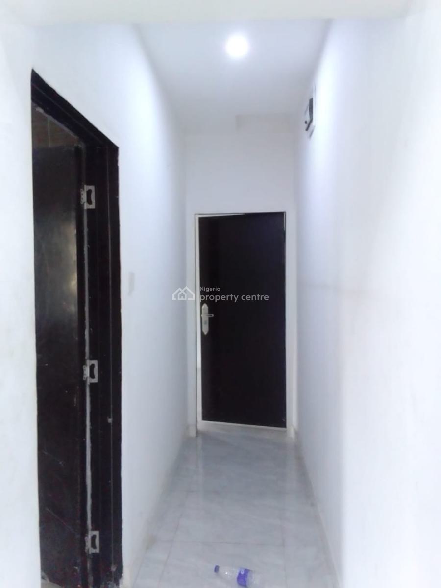 Lovely Miniflat (room & Parlour) in a Serene Location, By General Paint, After Abraham Adesanya Round About, Ajah, Lagos, Ajah, Lagos, Mini Flat (room and Parlour) for Rent