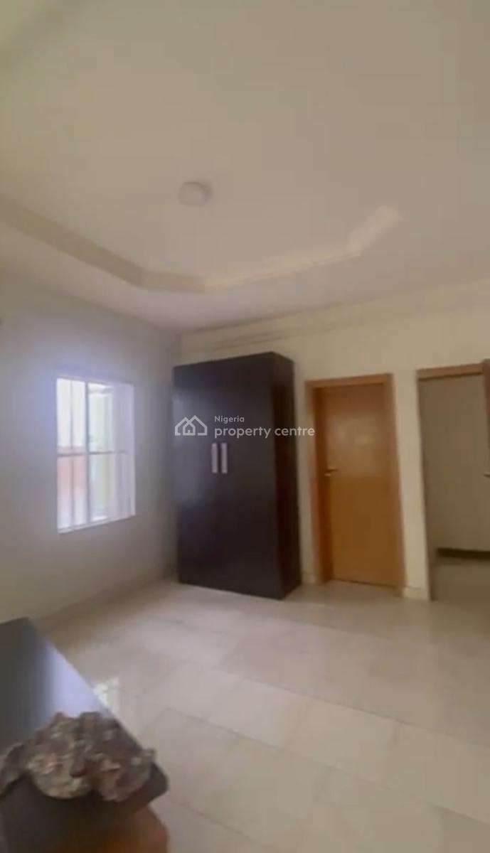 2 Bed Apartment in a Secured Estate (video Available), Osapa, Lekki, Lagos, Flat / Apartment for Rent