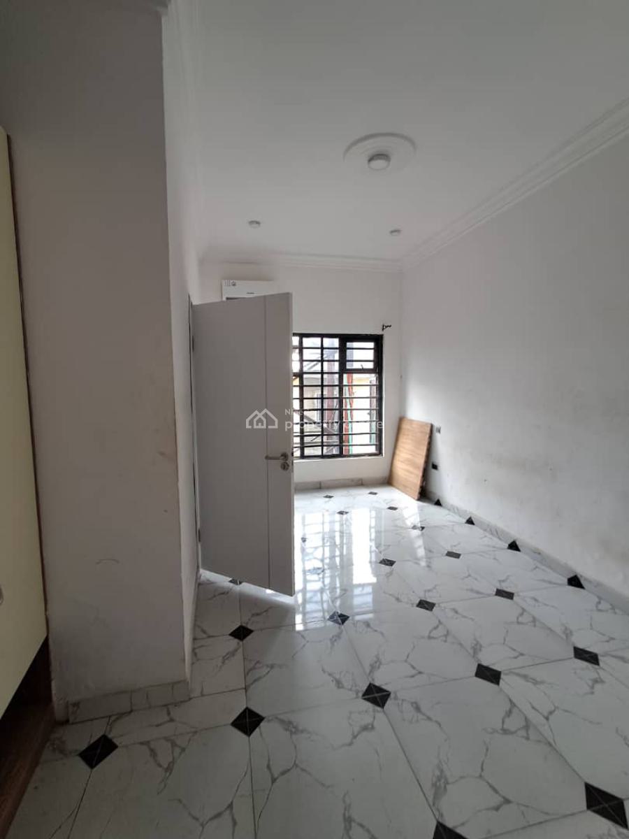 Luxurious 2-bedroom Apartment with Acs and Inverter, Orchid Road, Lekki, Lagos, Flat / Apartment for Rent