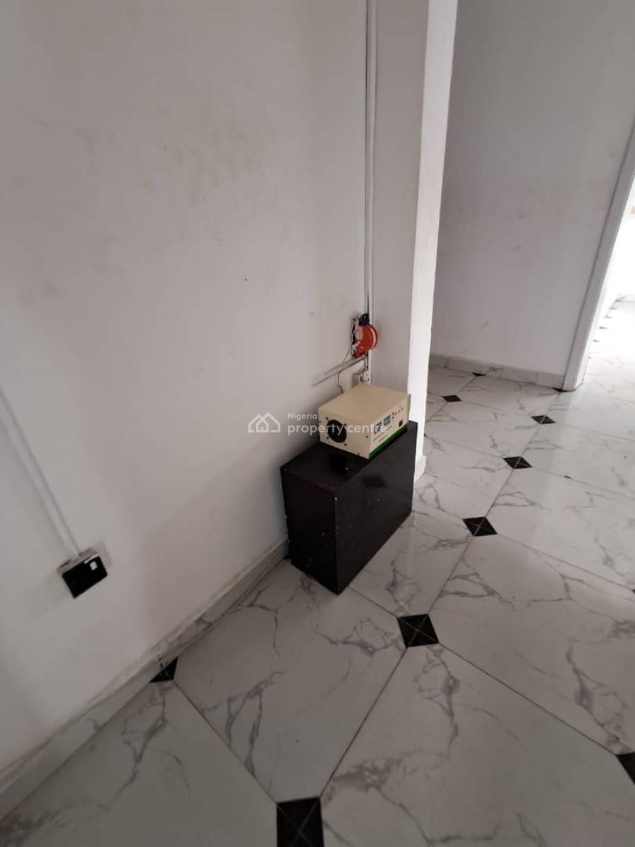 Luxurious 2-bedroom Apartment with Acs and Inverter, Orchid Road, Lekki, Lagos, Flat / Apartment for Rent
