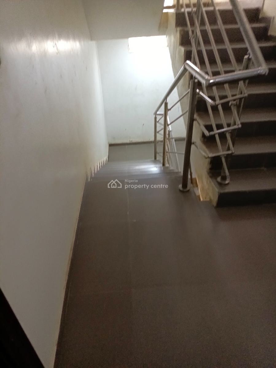 Luxury Furnished 2 Bedroom with Bq in an Estate, Utako, Abuja, Flat / Apartment for Rent