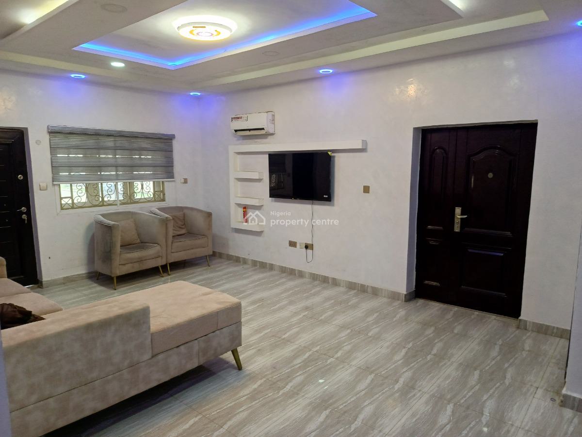 Luxury Furnished 2 Bedroom with Bq in an Estate, Utako, Abuja, Flat / Apartment for Rent