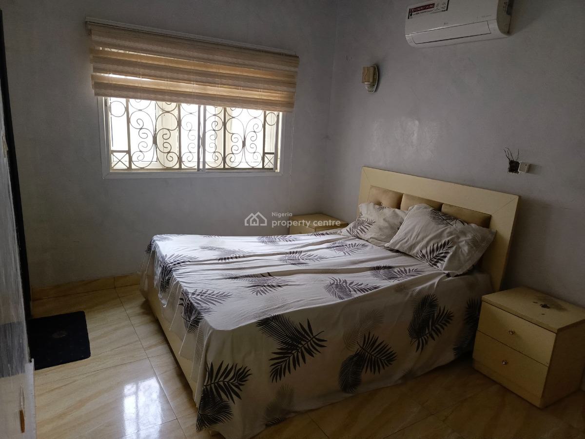 Luxury Furnished 2 Bedroom with Bq in an Estate, Utako, Abuja, Flat / Apartment for Rent