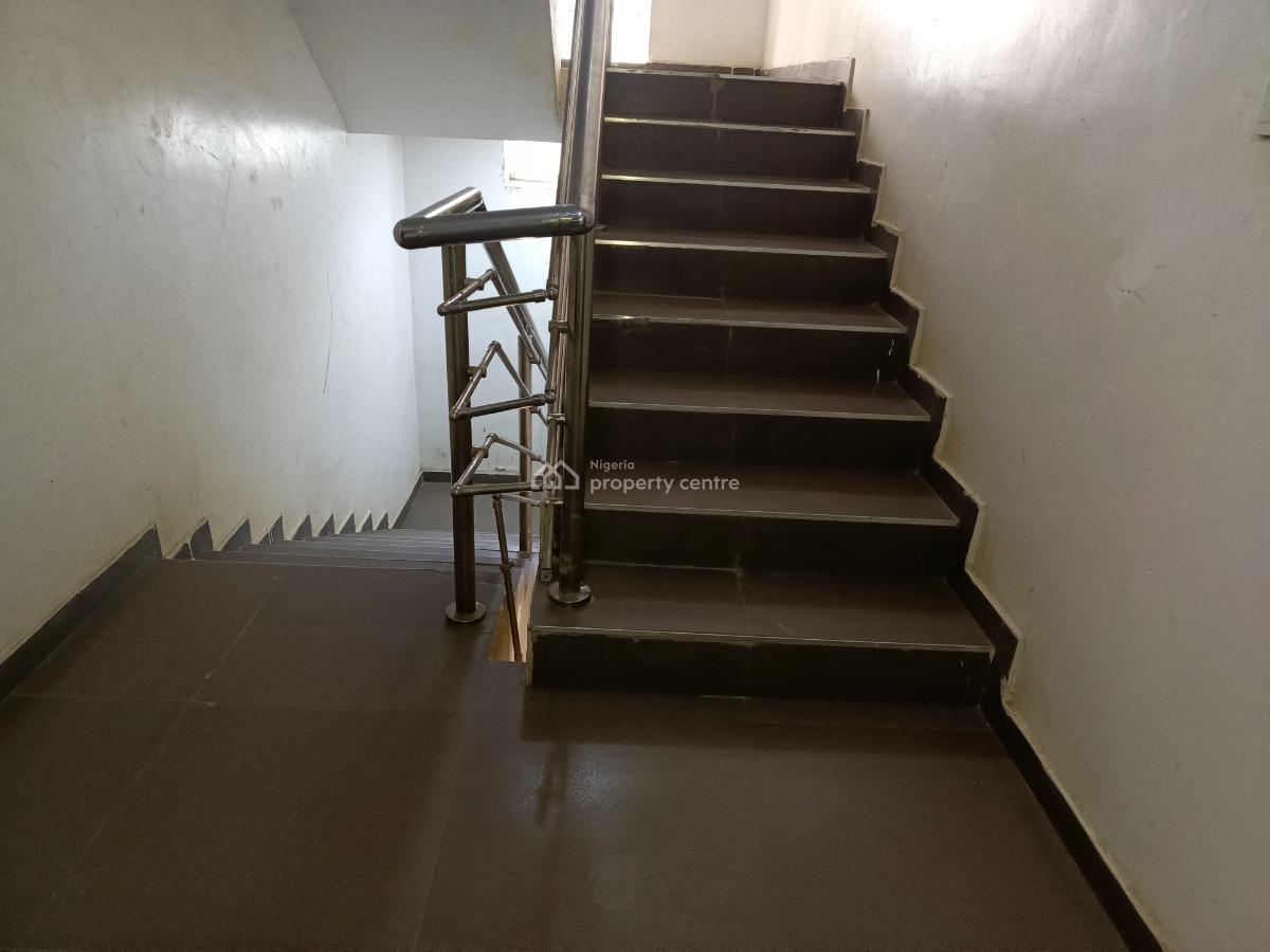Luxury Furnished 2 Bedroom with Bq in an Estate, Utako, Abuja, Flat / Apartment for Rent