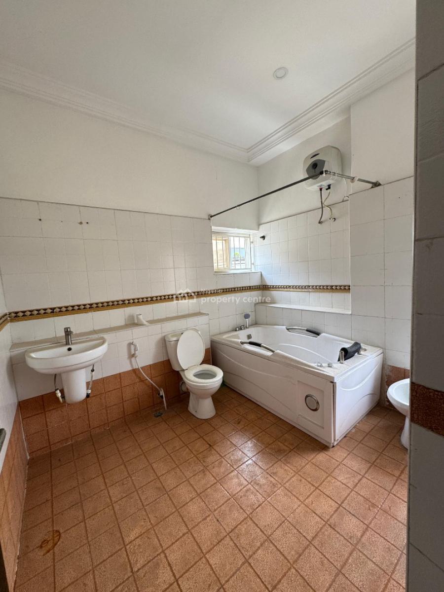 Spacious with a B Q for Mixed Used, Lekki Phase 1, Lekki, Lagos, Semi-detached Duplex for Rent