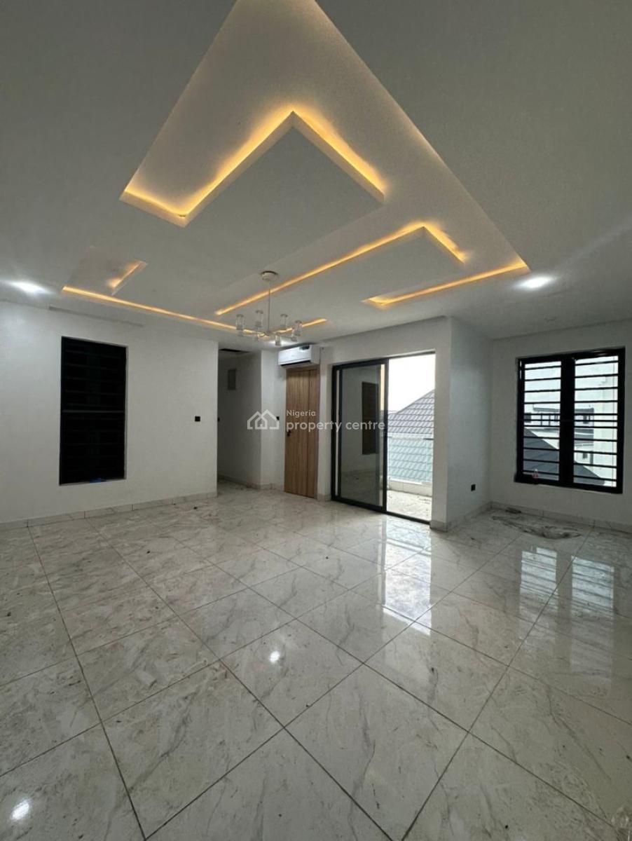 Spaciously Built 2 Bedroom Apartment, Ologolo, Lekki, Lagos, Flat / Apartment for Rent