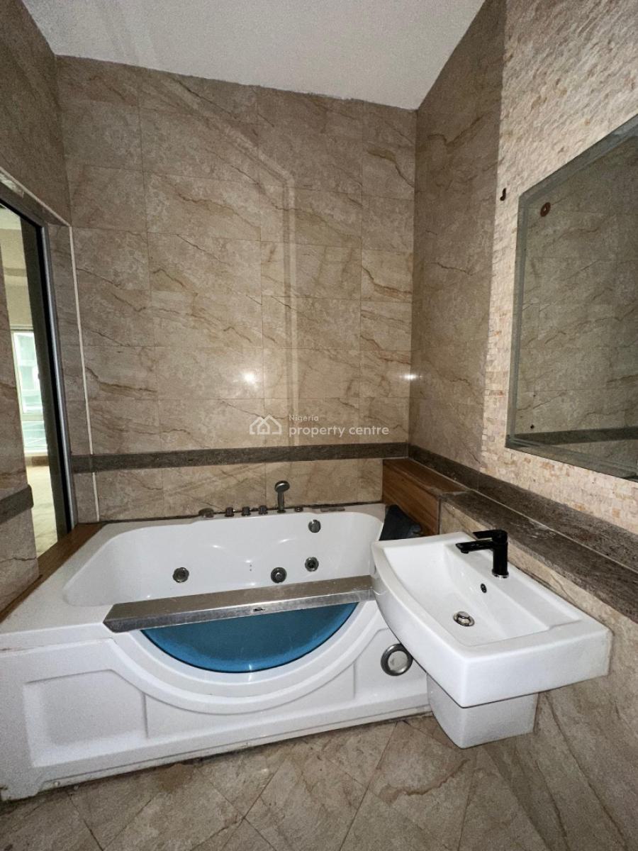 Spaciously Built 2 Bedroom Apartment, Ologolo, Lekki, Lagos, Flat / Apartment for Rent