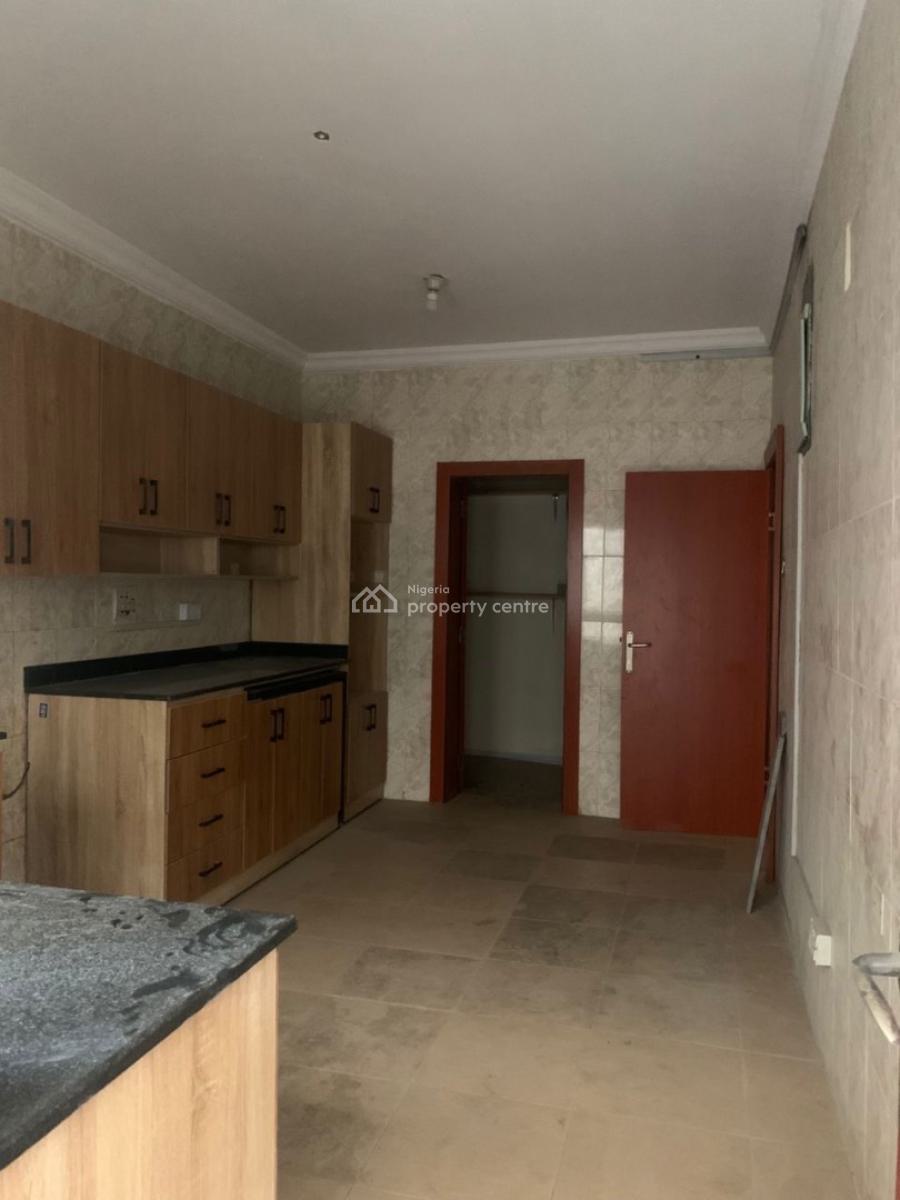 Spacious Serviced 3 Bedroom Terrace Duplex with Bq, Off Admiralty Way, Lekki Phase 1, Lekki, Lagos, Terraced Duplex for Rent