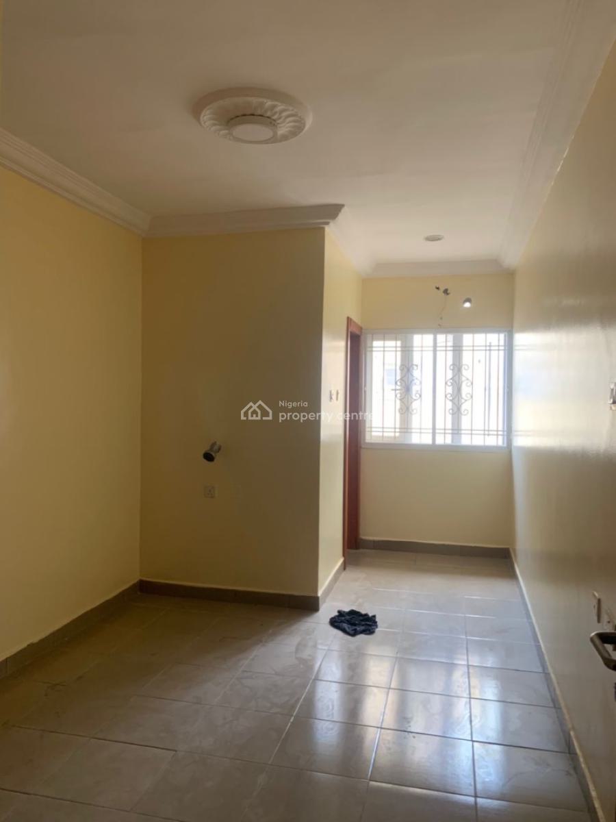 Spacious Serviced 3 Bedroom Terrace Duplex with Bq, Off Admiralty Way, Lekki Phase 1, Lekki, Lagos, Terraced Duplex for Rent