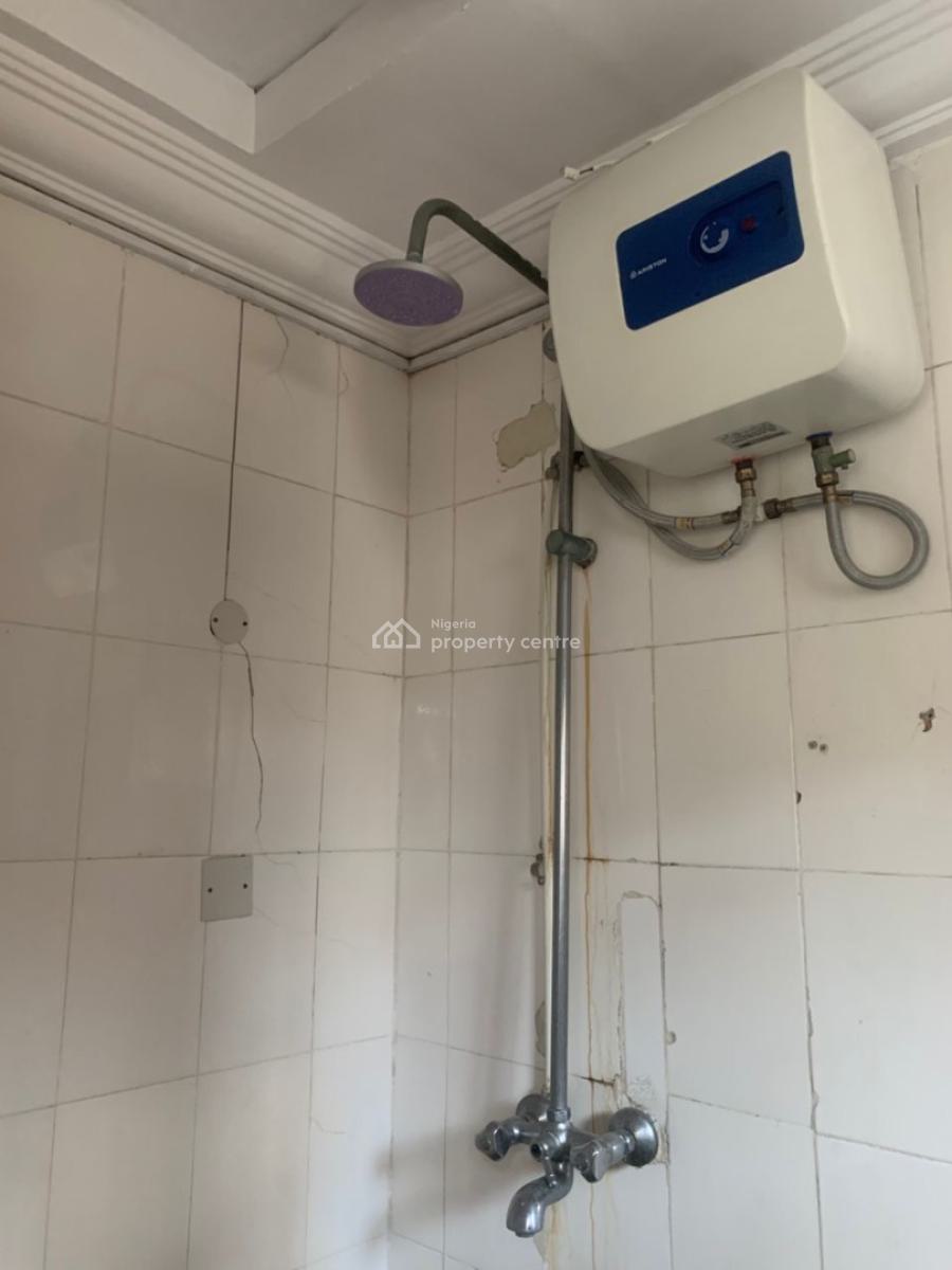 Spacious Serviced 3 Bedroom Terrace Duplex with Bq, Off Admiralty Way, Lekki Phase 1, Lekki, Lagos, Terraced Duplex for Rent