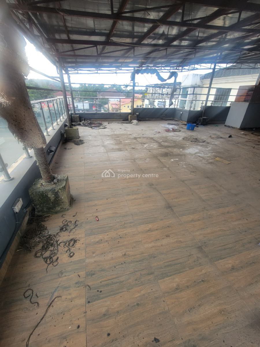 Strategic 185sqm Rooftop Space for Restaurant/lounge, Gwarinpa, Abuja, Restaurant / Bar for Rent