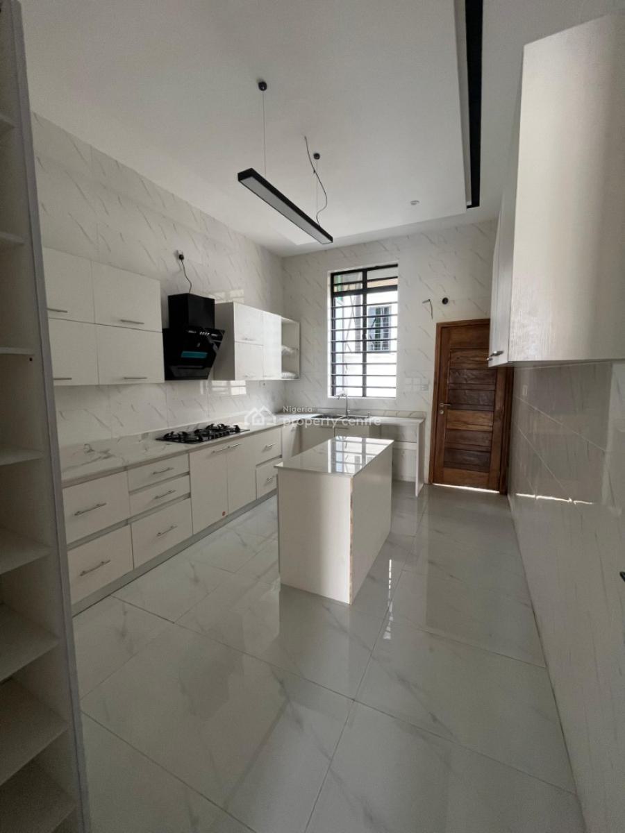 4 Bedroom Semi Detached Duplex, Chevron , Lekki , Lagos, Nigeria, Lekki, Lagos, Semi-detached Duplex for Sale