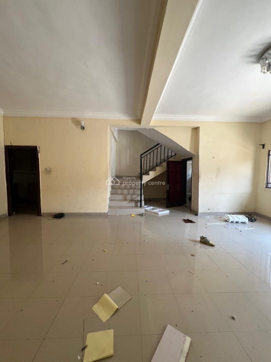 4 Bedroom Well Maintained Bungalow on 2 Floors with a Large Bq & Compound, Sangotedo, Ajah, Lagos, Terraced Duplex for Sale