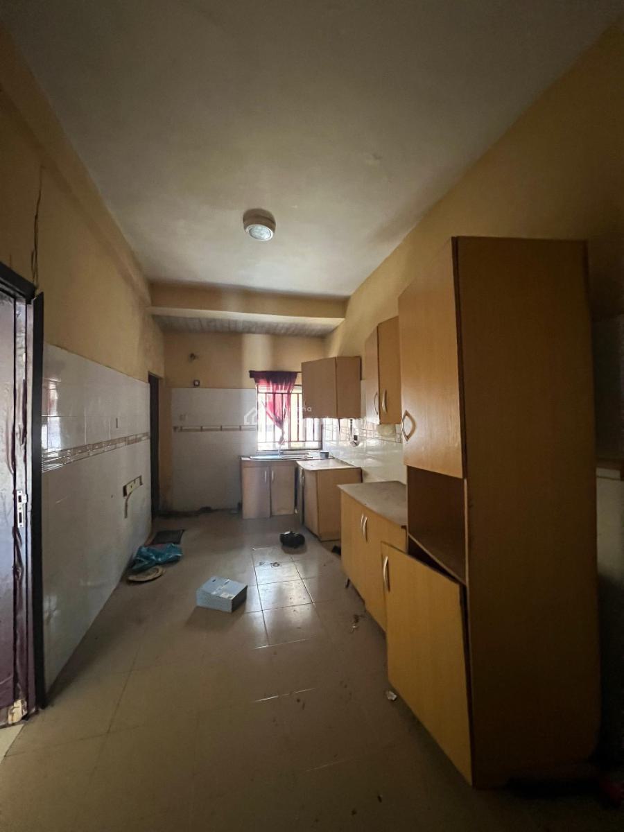 4 Bedroom Well Maintained Bungalow on 2 Floors with a Large Bq & Compound, Sangotedo, Ajah, Lagos, Terraced Duplex for Sale