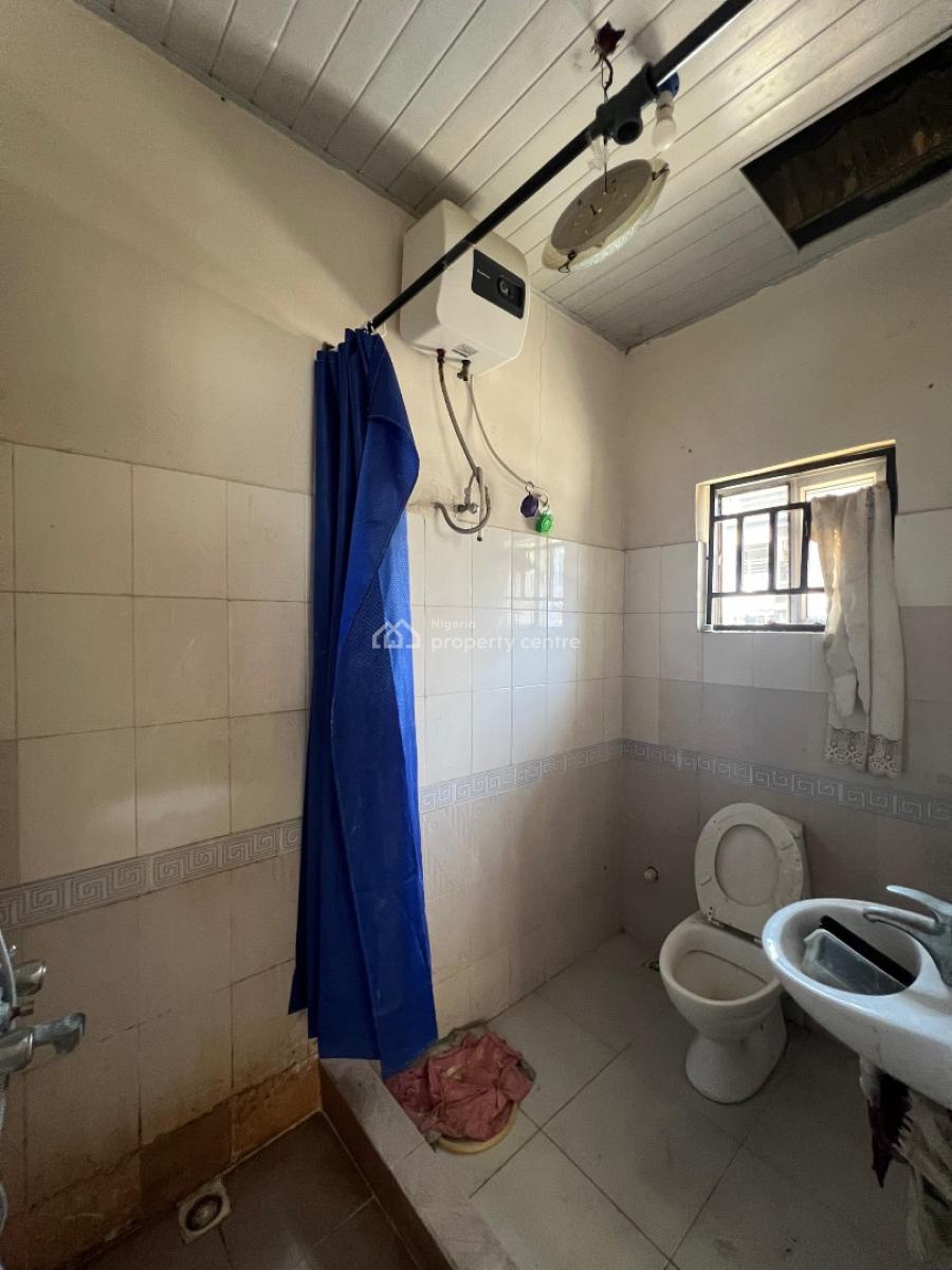 4 Bedroom Well Maintained Bungalow on 2 Floors with a Large Bq & Compound, Sangotedo, Ajah, Lagos, Terraced Duplex for Sale