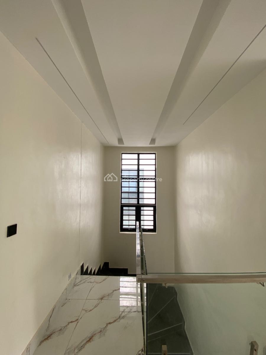 Lovely 5 Bed Duplex in a Spacious Compound, Lekki, Lekki Phase 1, Lekki, Lagos, Detached Duplex for Sale