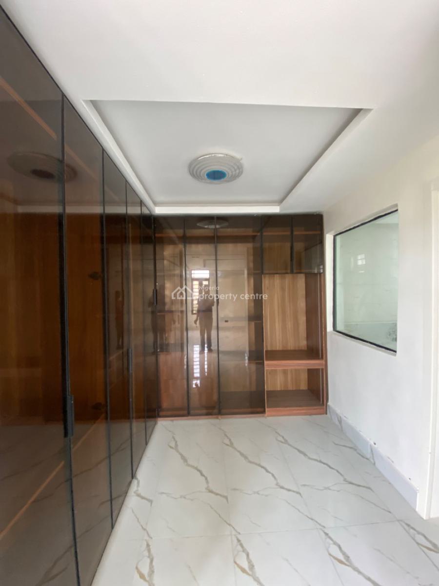 Lovely 5 Bed Duplex in a Spacious Compound, Lekki, Lekki Phase 1, Lekki, Lagos, Detached Duplex for Sale