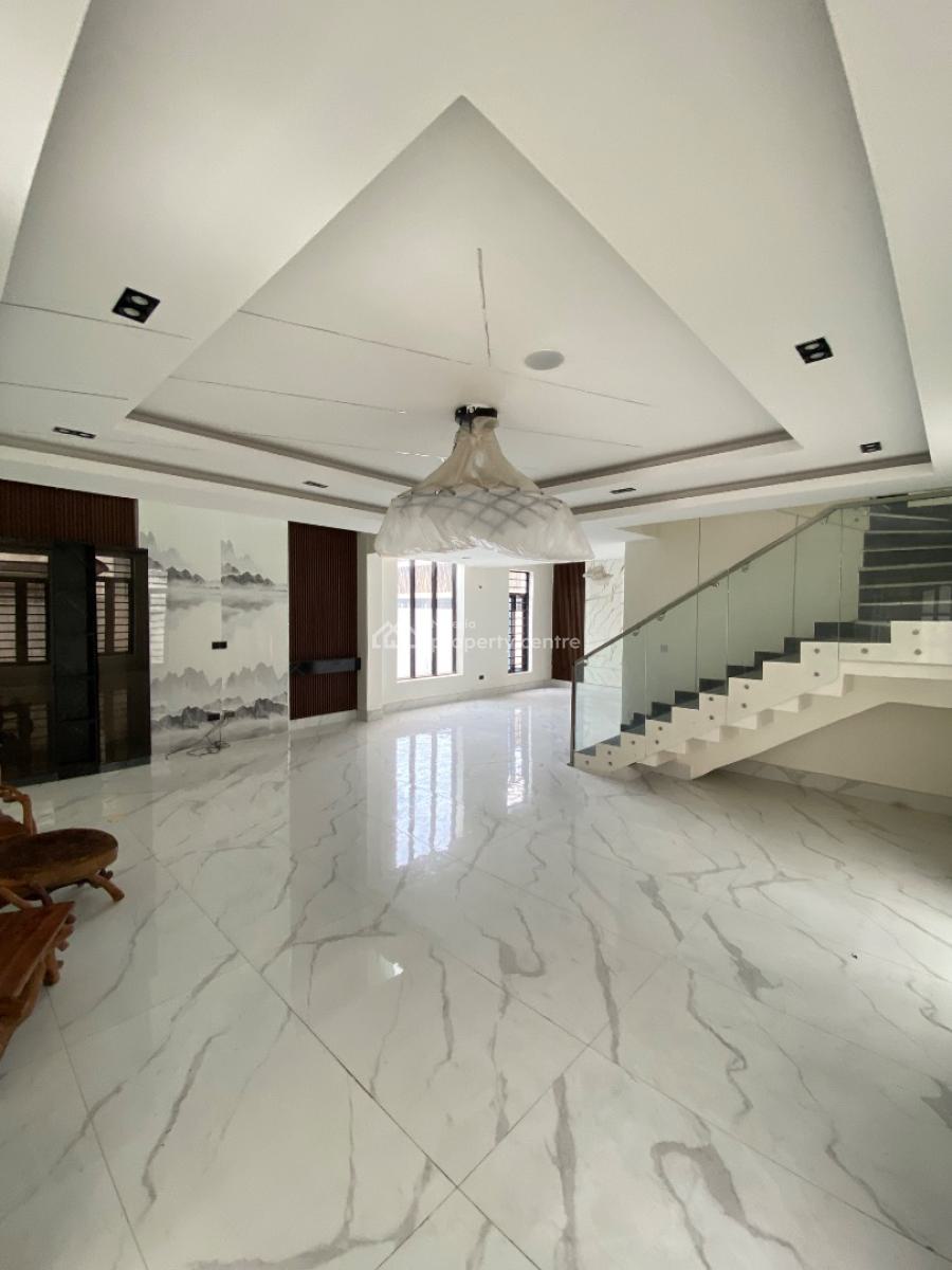 Lovely 5 Bed Duplex in a Spacious Compound, Lekki, Lekki Phase 1, Lekki, Lagos, Detached Duplex for Sale