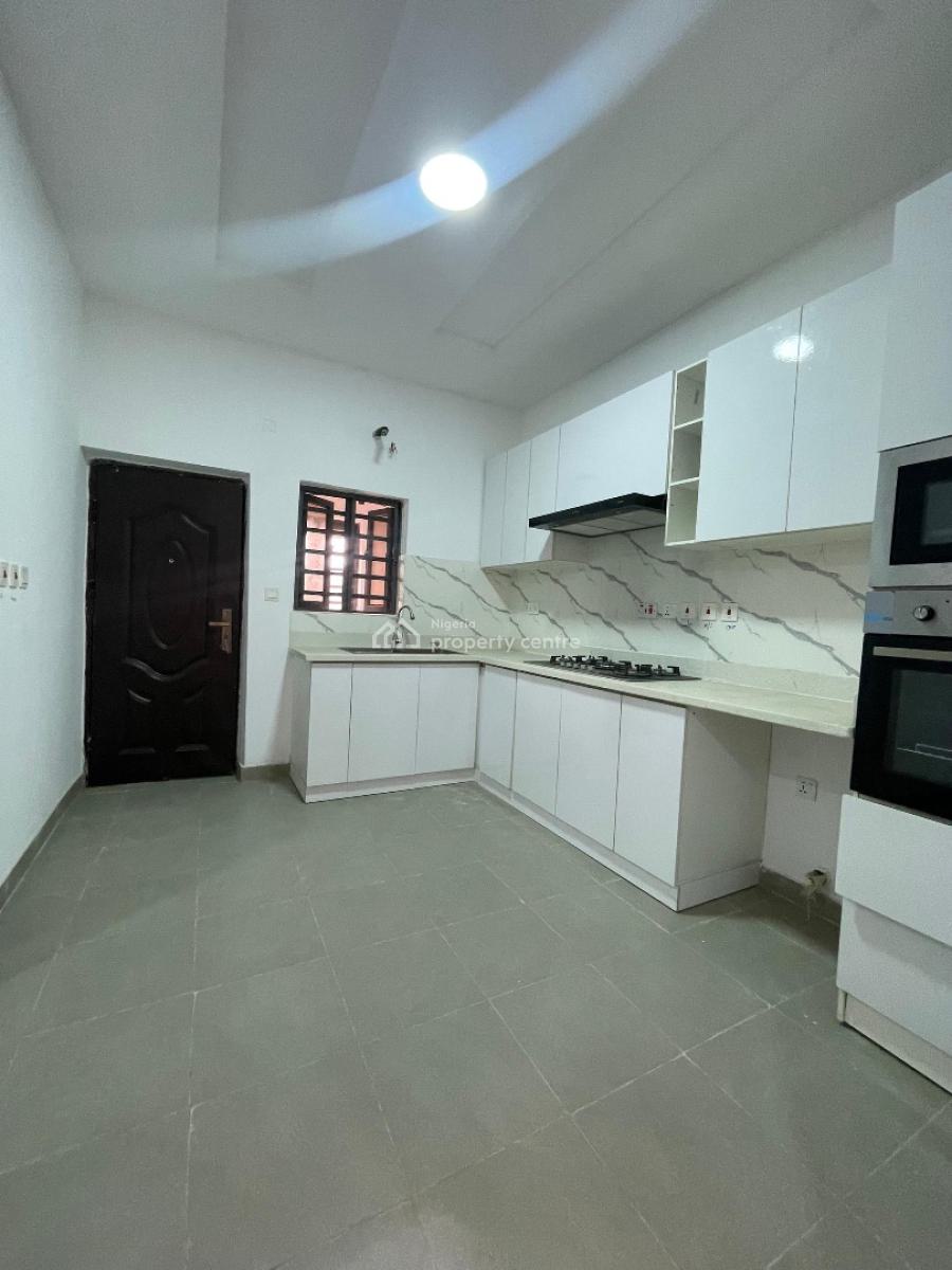 Exclusive 3 Bedroom Apartment at Lekki Phase 1, Lekki Phase 1, Lekki, Lagos, Flat / Apartment for Sale