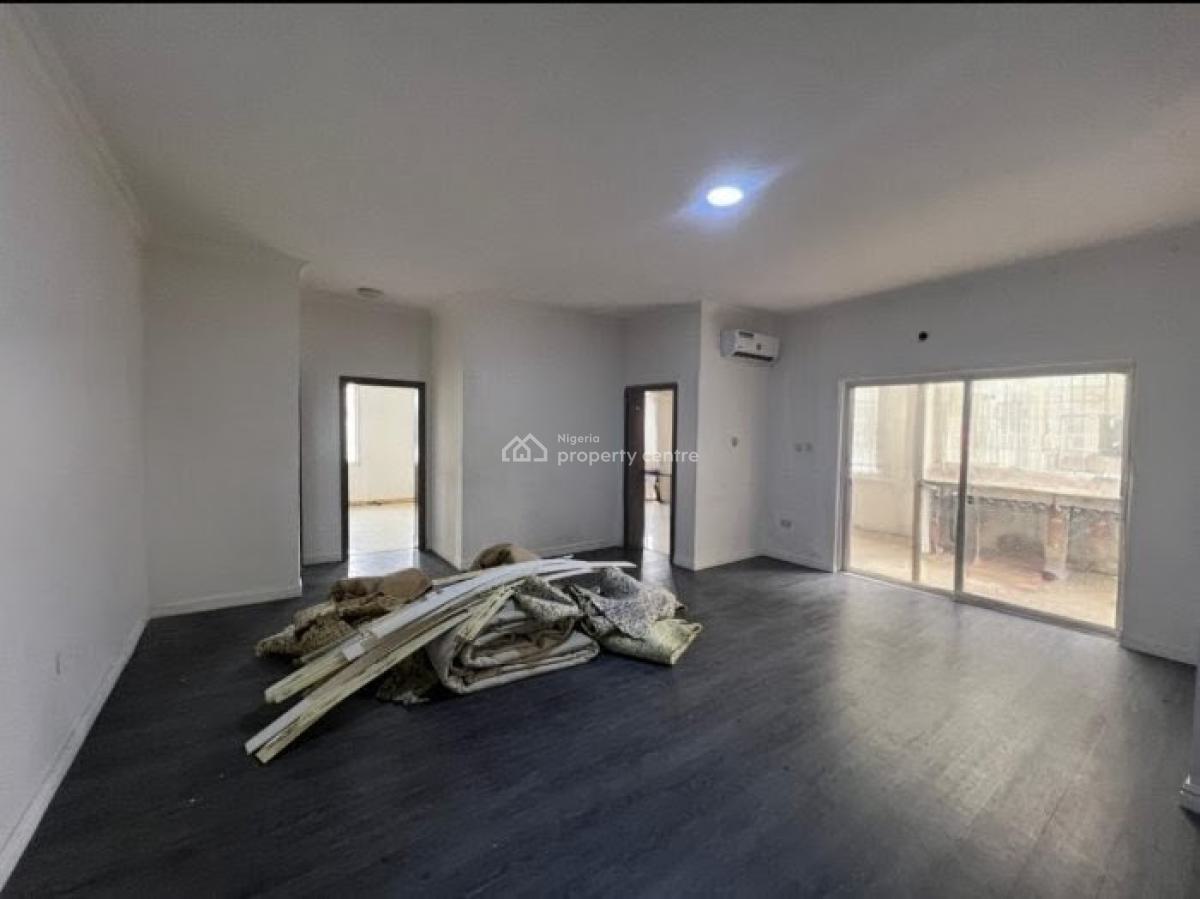 Fully Serviced 3 Bedroom Flat Ground-floor with Pool,bq, Lekki Phase 1, Lekki, Lagos, Flat / Apartment for Rent
